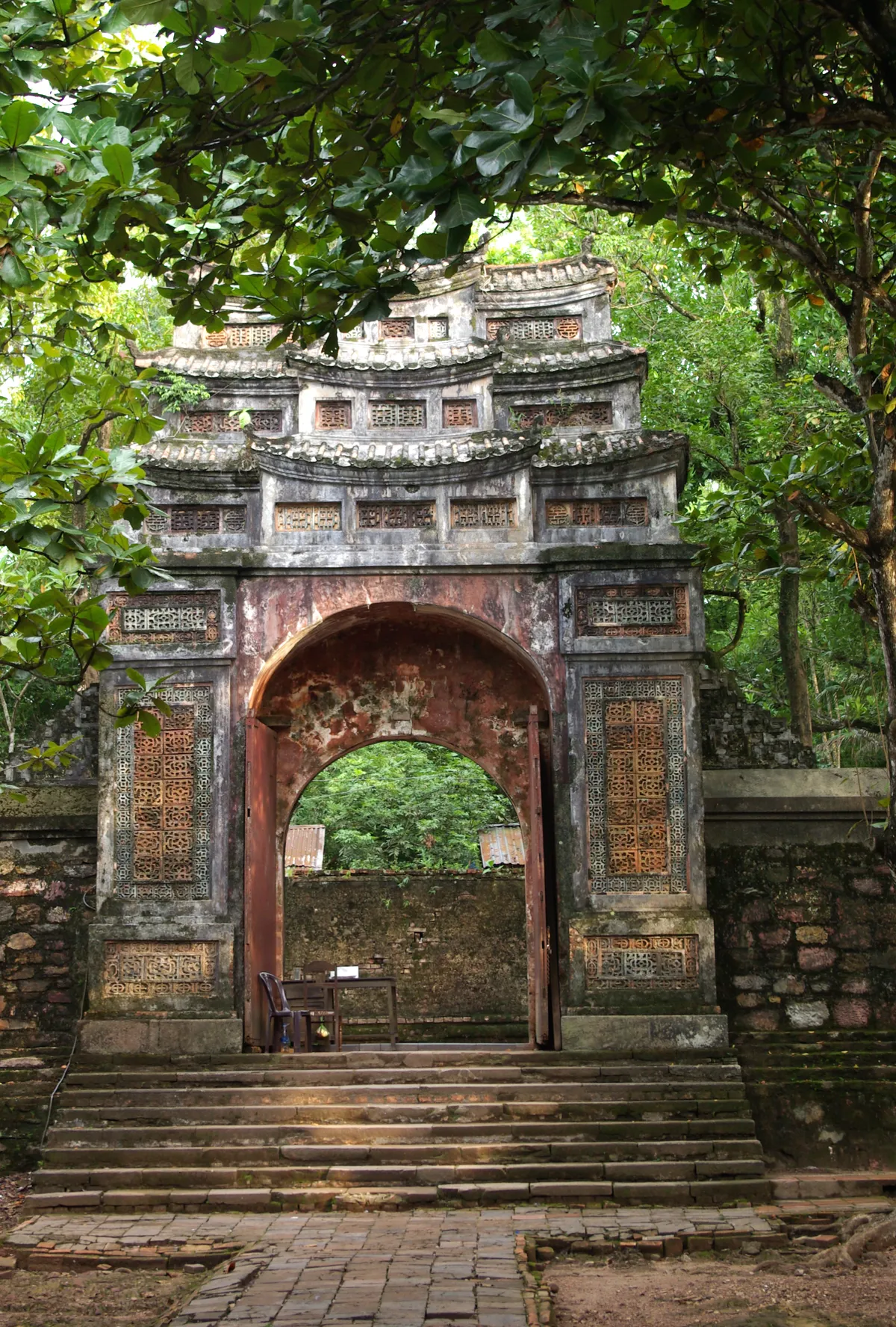 Hue Image 16
